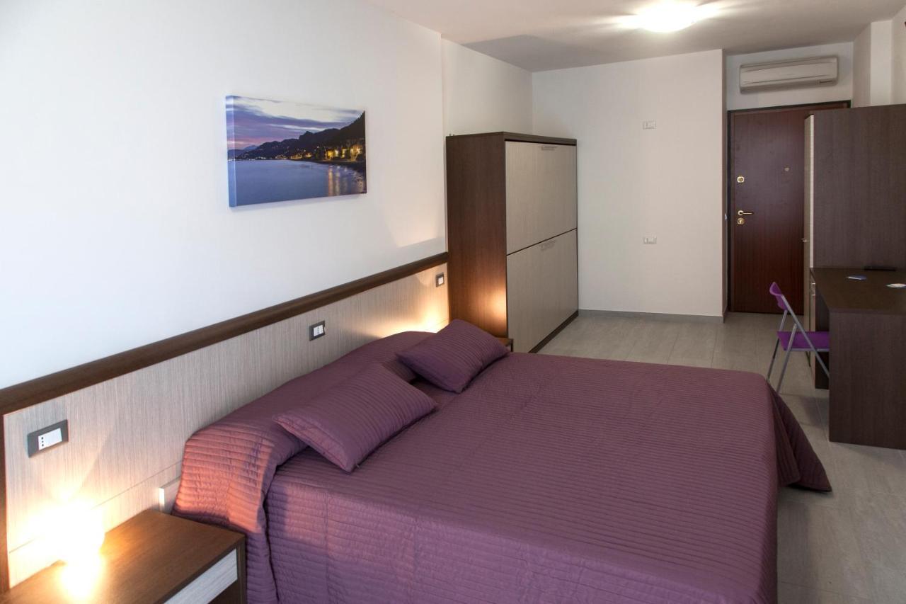 Locanda Brezza Marina Camera Quadrupla Финале Лигуре Экстерьер фото